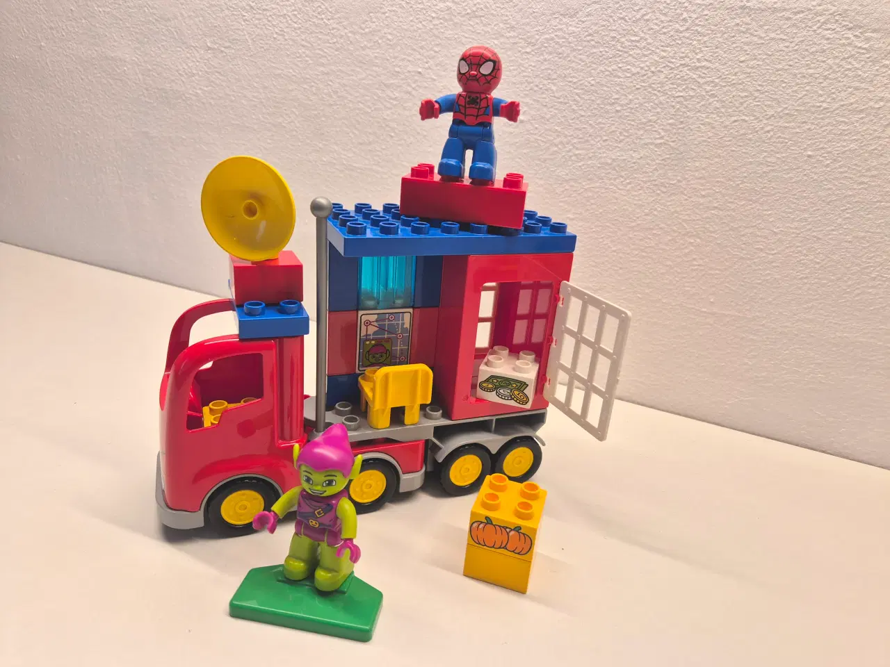 Billede 2 - Duplo Spider-Man Truck Adventure NR10608