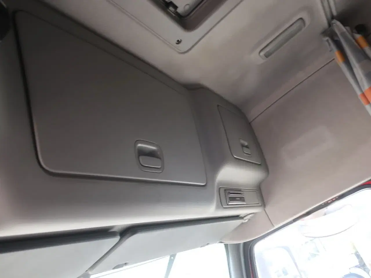 Billede 47 - Lastbil m. kran VOLVO FM12