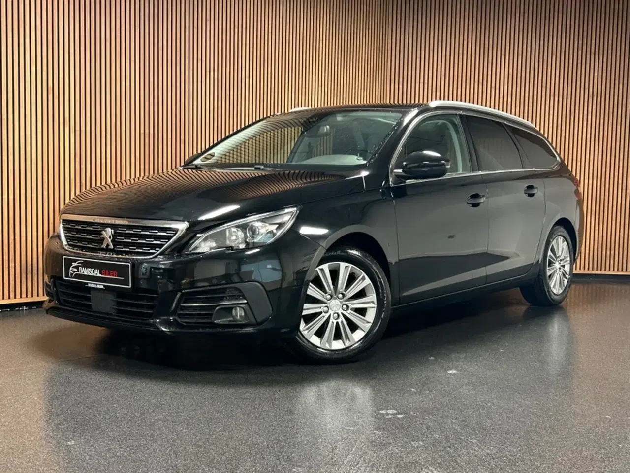 Billede 1 - Peugeot 308 1,5 BlueHDi 130 Allure Sky Van