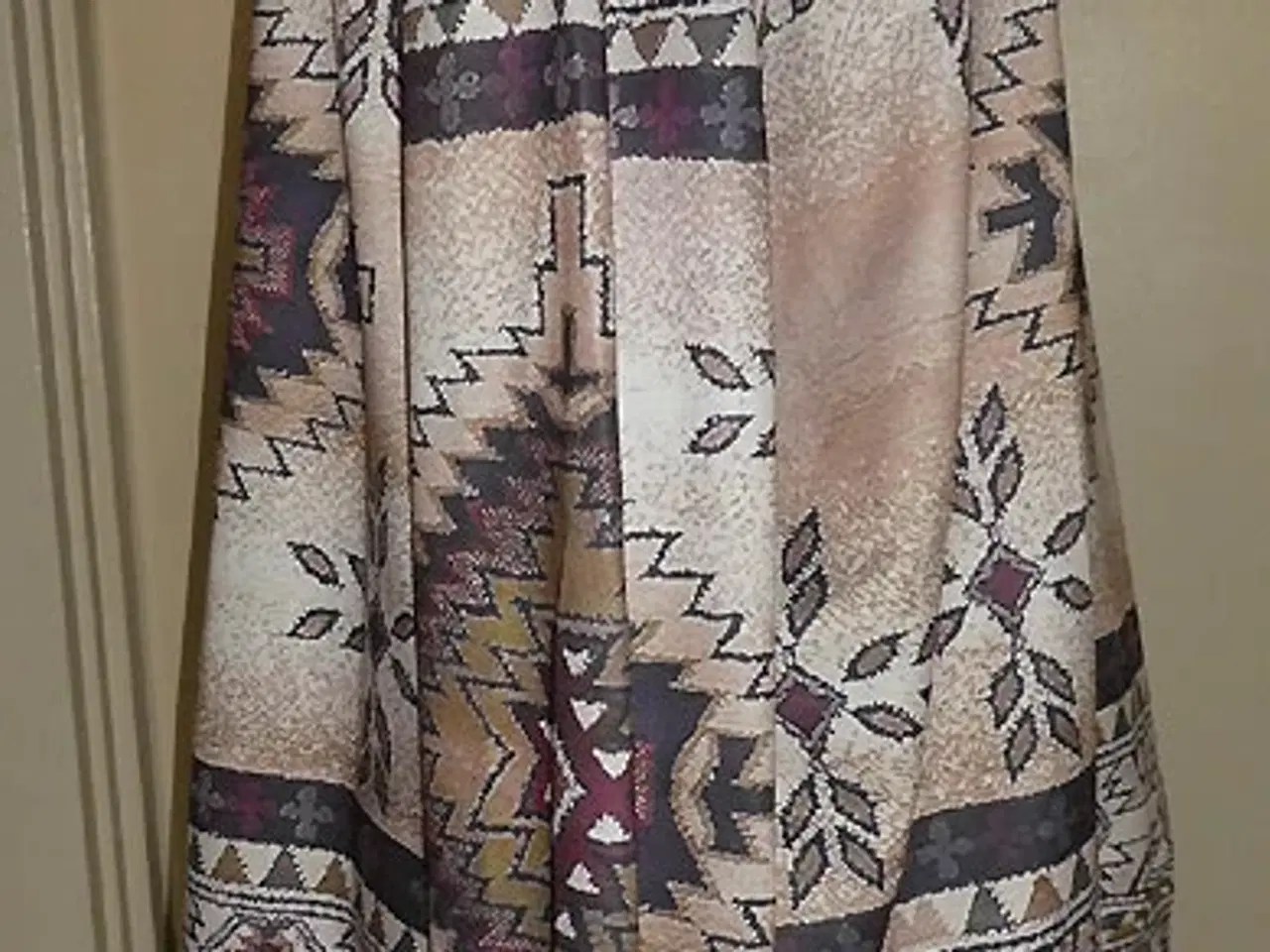 Billede 2 - Bluse, aldrig brugt