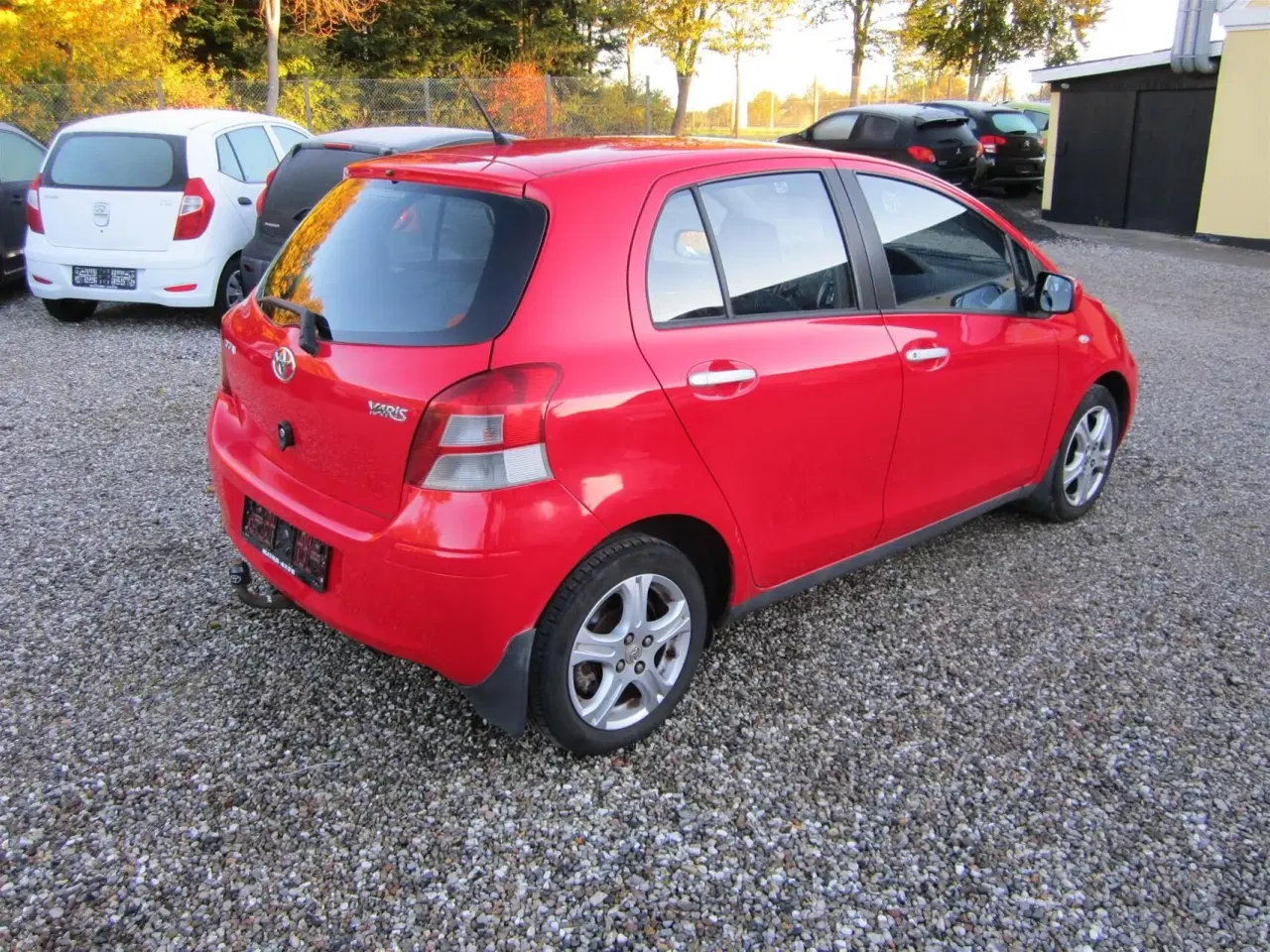 Billede 3 - Toyota Yaris 1,3 Man.6, 5D. 99HK 5d