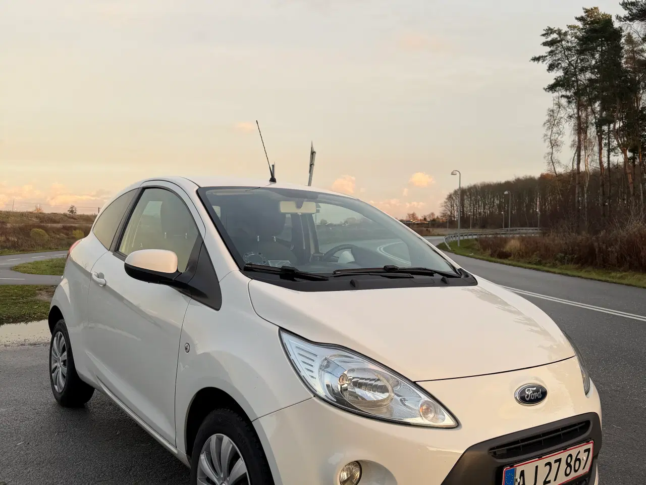 Billede 2 - Ford KA 1,2 Titanium - nysynet med aircon.