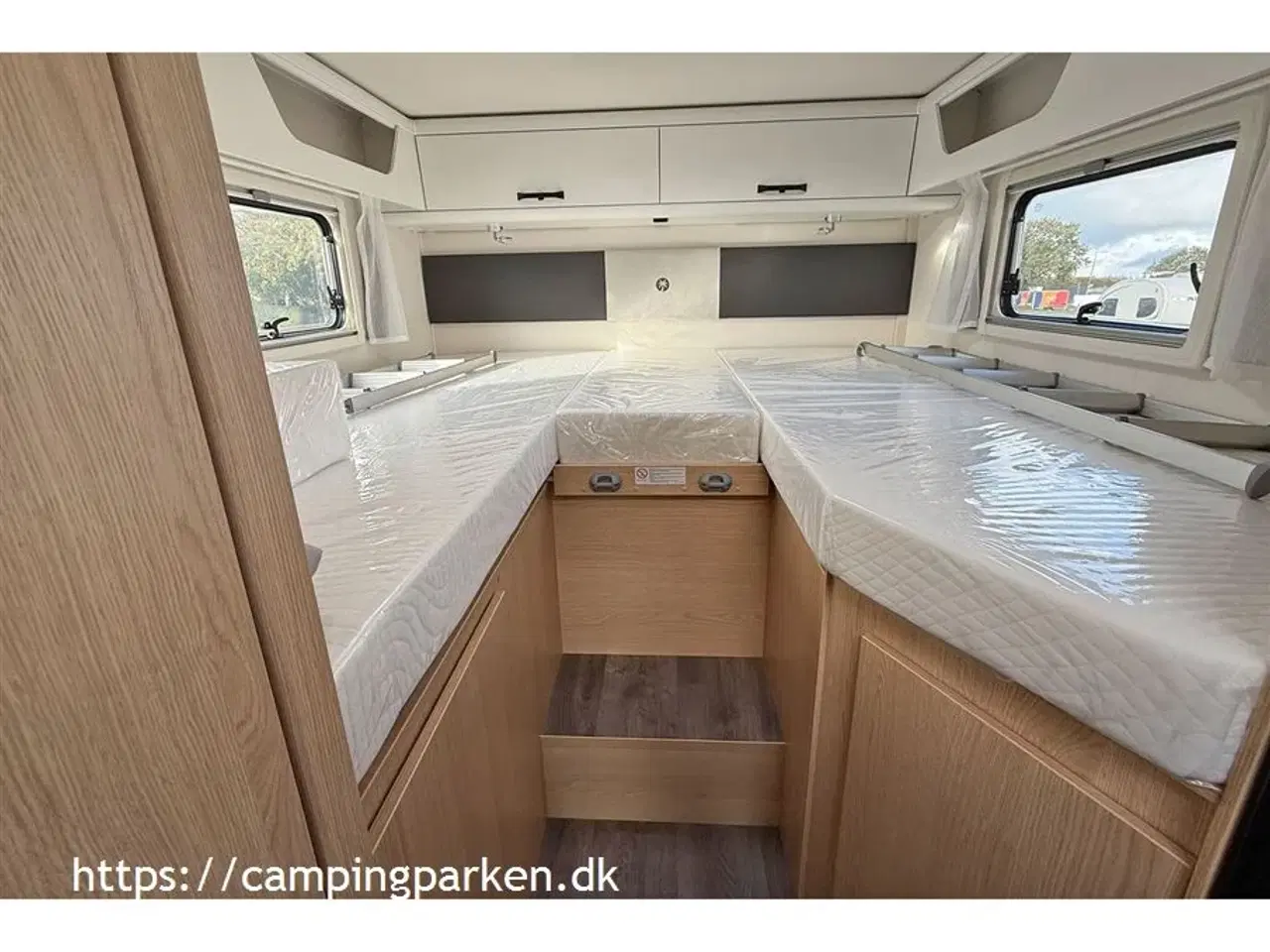 Billede 12 - 2026 - SunLight T 67 Adventure   Sunlights populære model med enkeltsenge, Adaptiv fartpilot, automatgear og sænkeseng