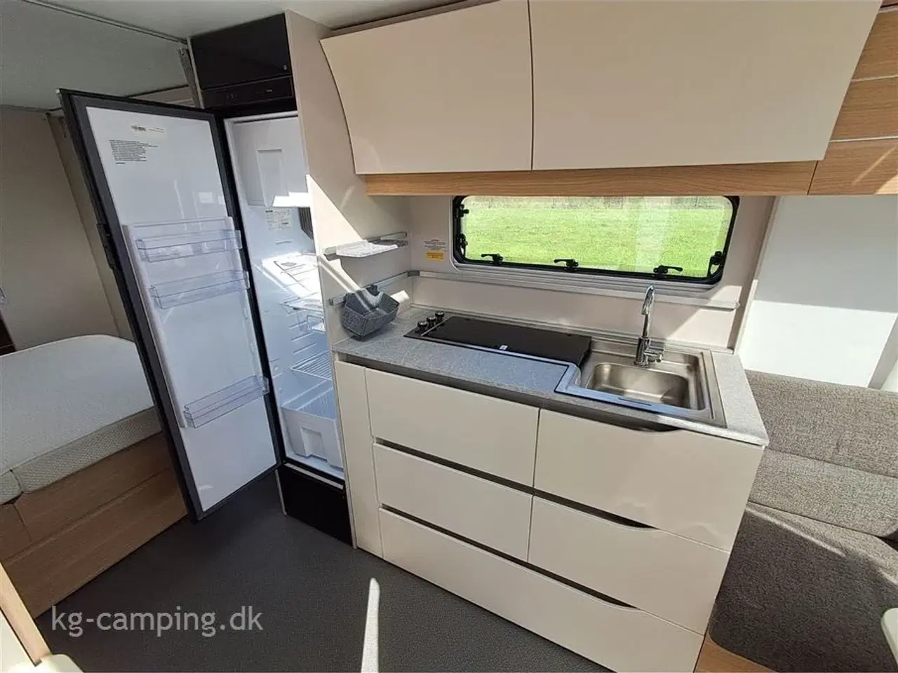 Billede 10 - 2022 - Adria Adora 613 UT Alde   Helårsvogn med fritstående dobbeltseng