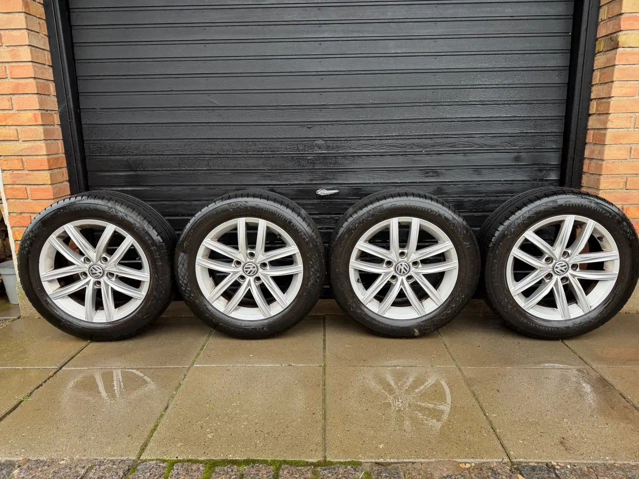 Billede 1 - Sommerdæk på VW alu fælge