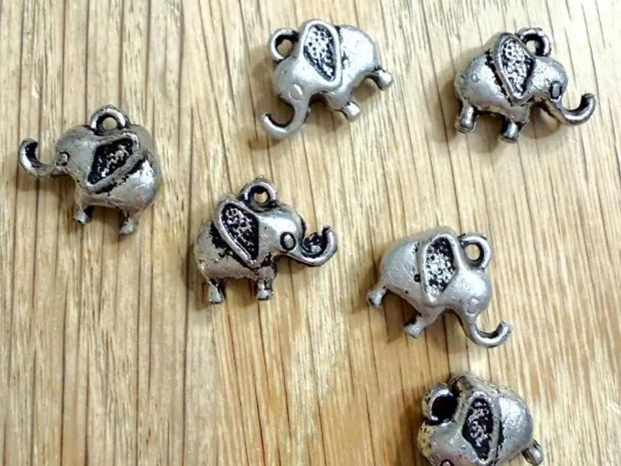 Billede 1 - Charms med elefanter, fx til dine egne smykker