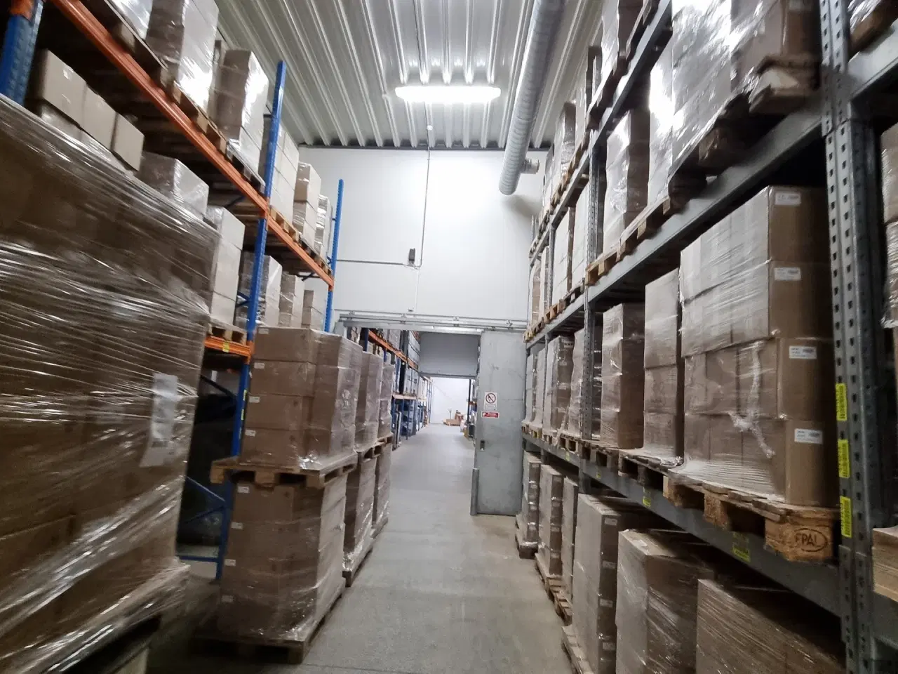 Billede 7 - Lager med kontor