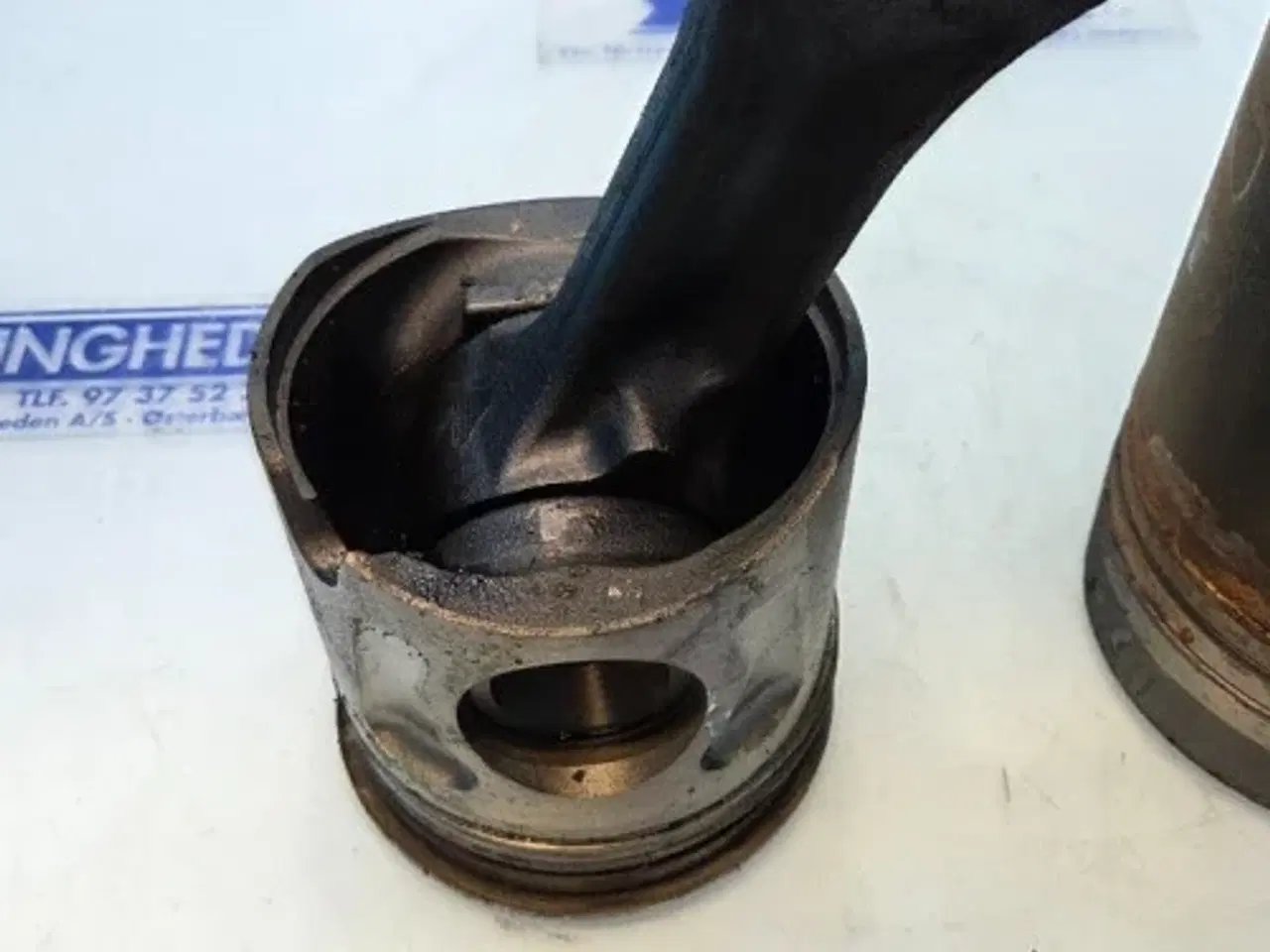 Billede 14 - Iveco  Cursor13   Stempel Sæt   8094840