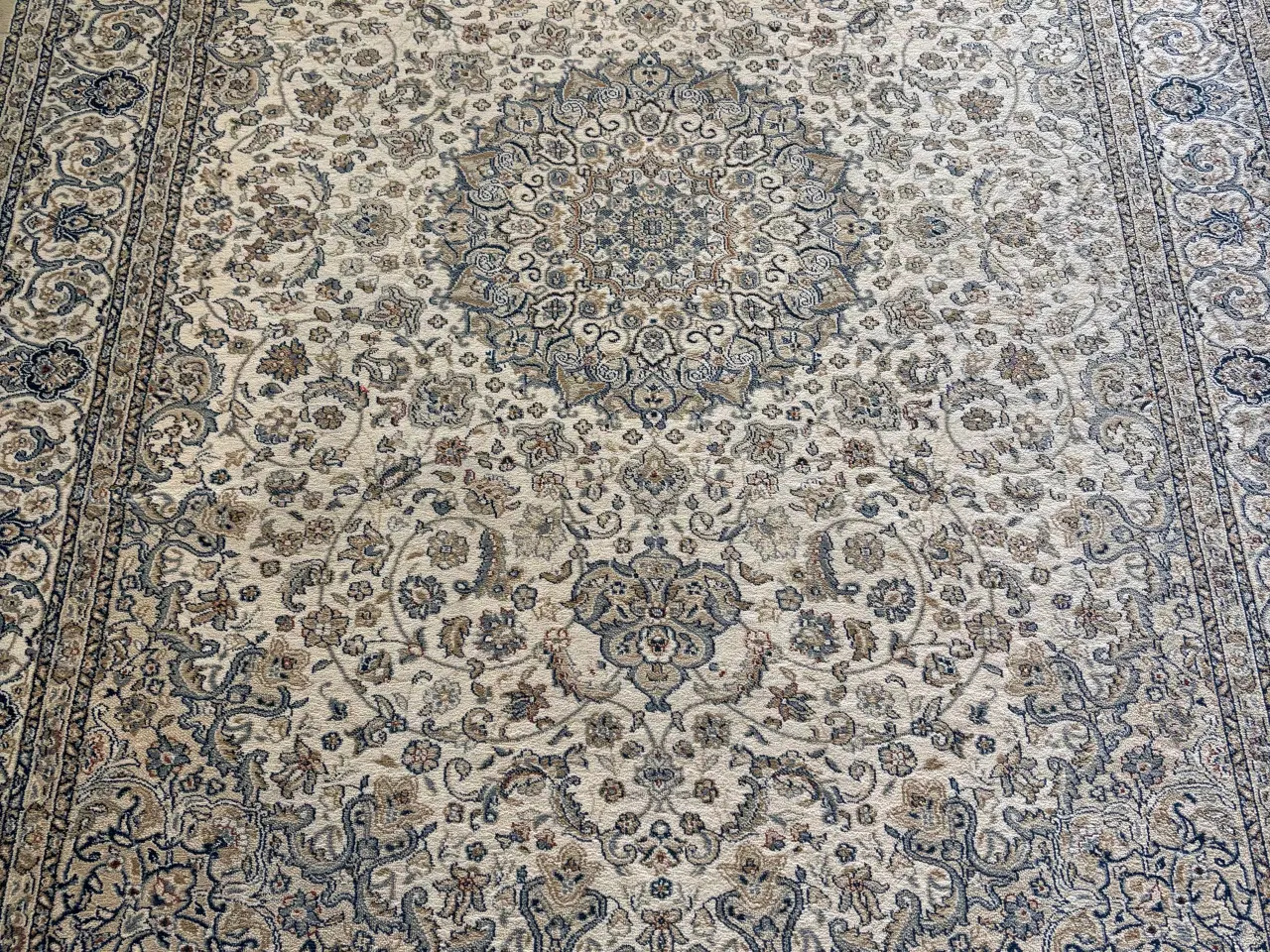 Billede 1 - 2 styk flotte tæpper 