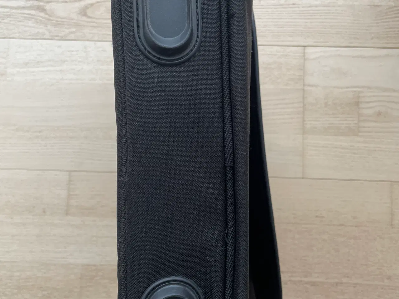 Billede 2 - Targus computertaske med skulderrem 