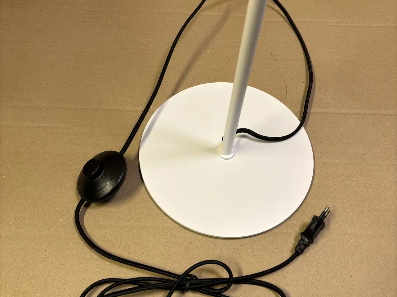 Billede 4 - Gulvlampe hvid