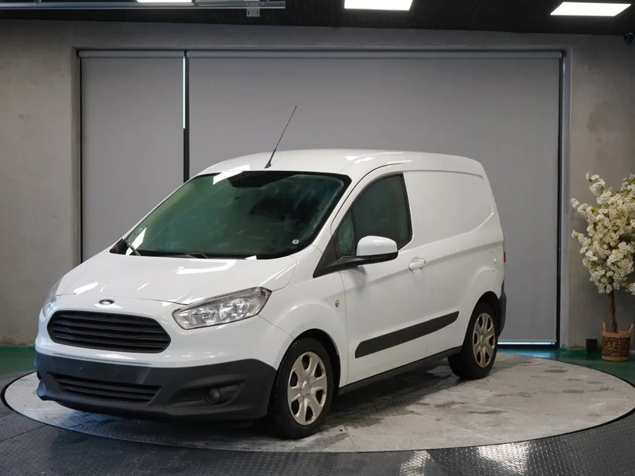 Billede 1 - FORD Transit Courier 1.5 TDCI – flere på auktion