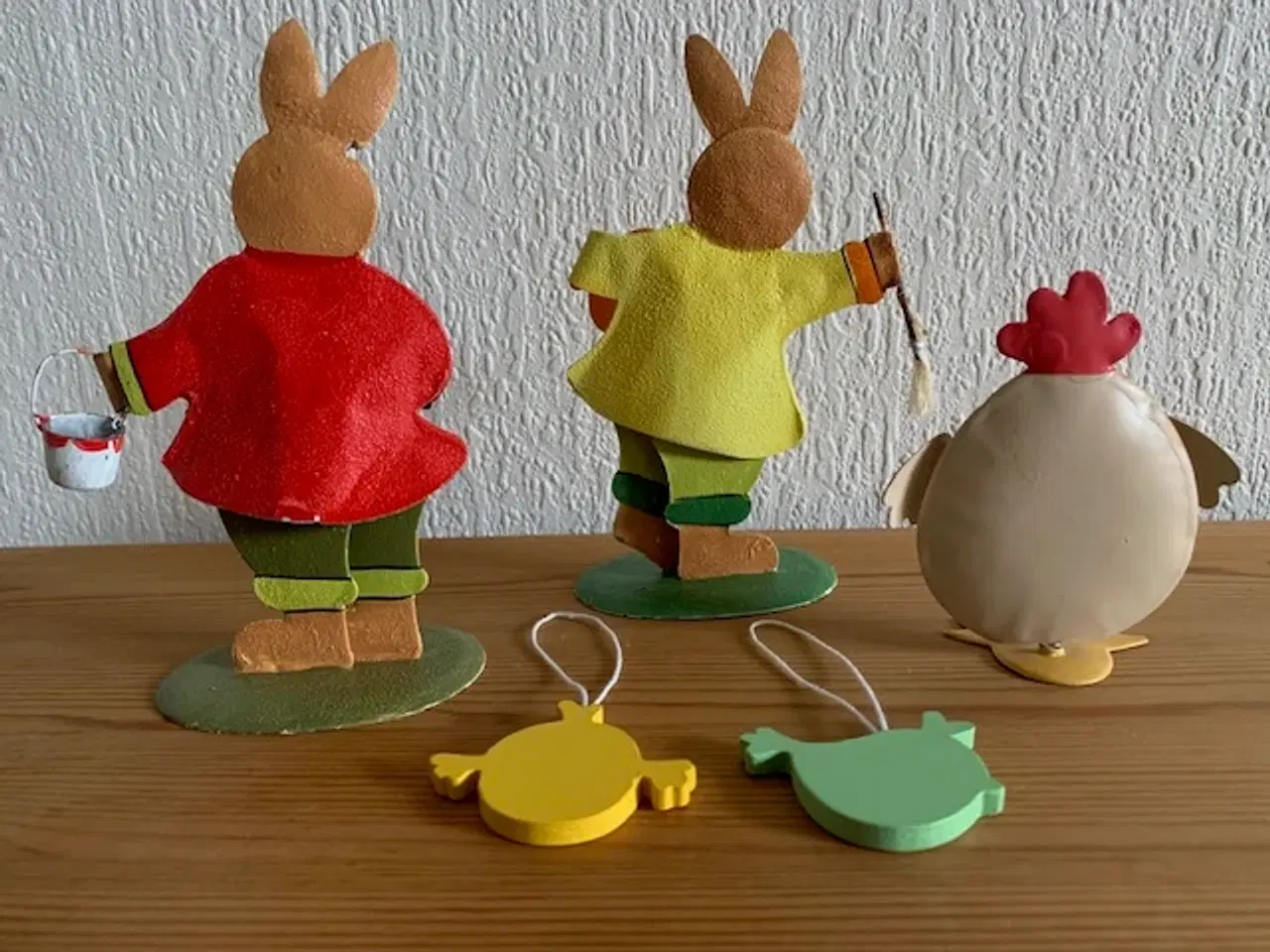 Billede 2 - Påskepynt i med fjeder i kroppen - bevægelige m.m.