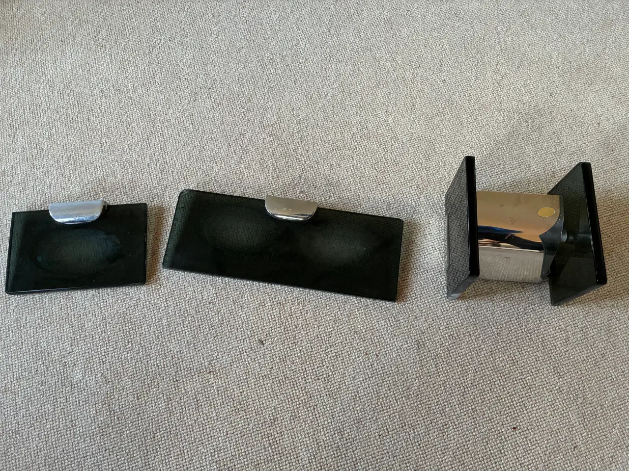 Billede 1 - Sæbeskåle og toiletrulleholder 