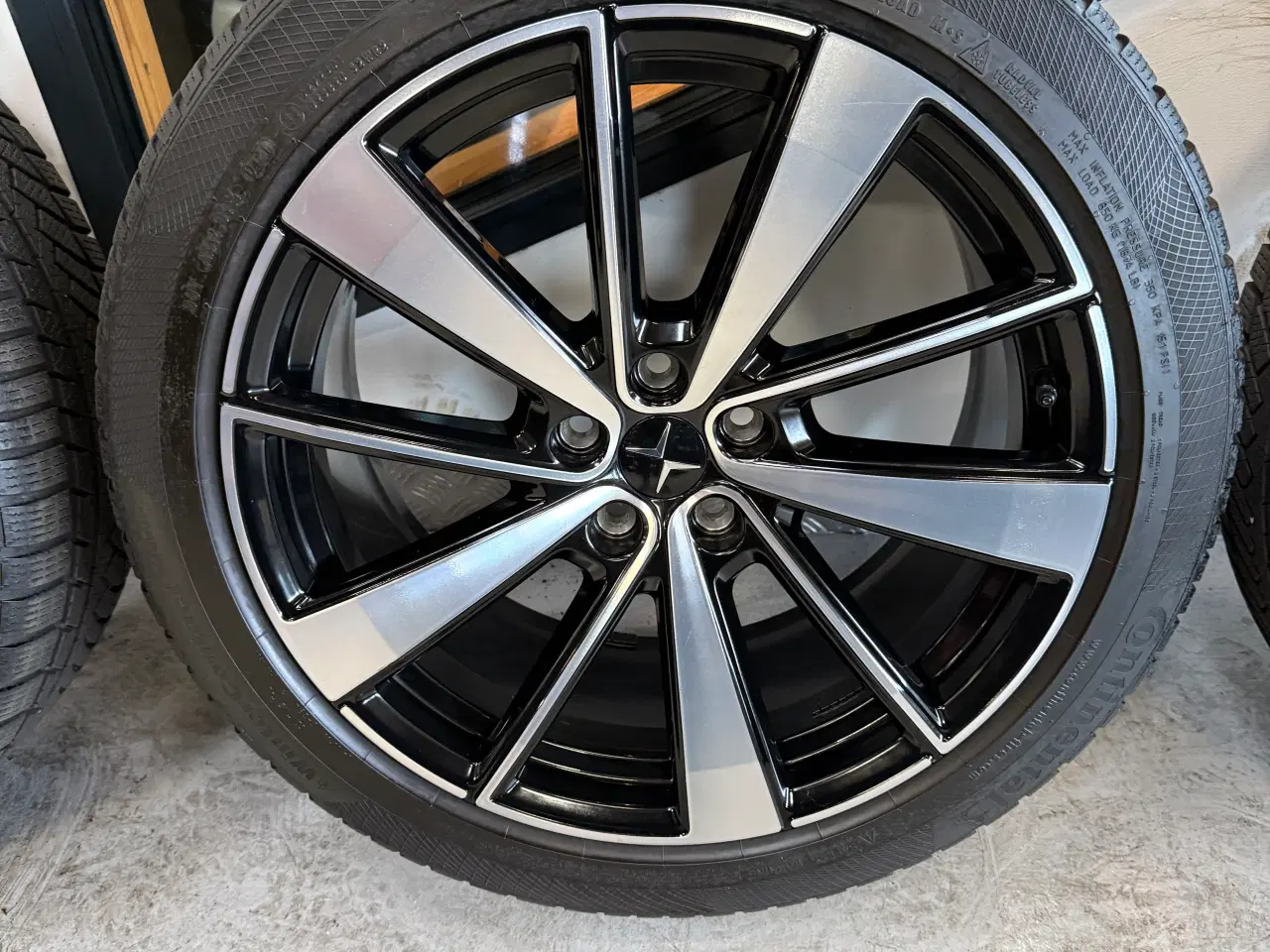 Billede 5 - Originale 19” polestar 2 fælge med vinterdæk