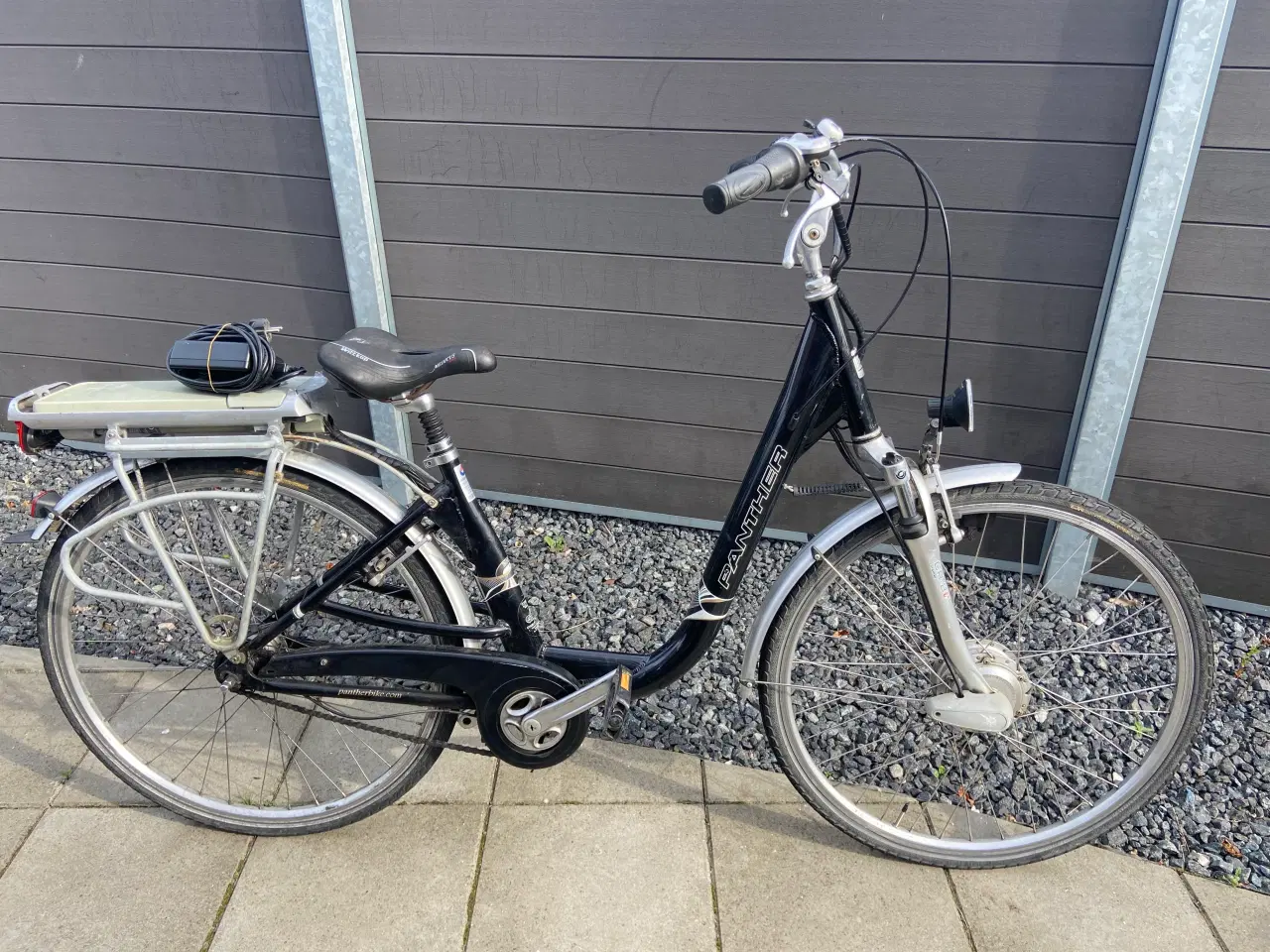 Billede 1 - Defekt Batt.Panther. 28" Hjul, 7 gear, 46 cm. stel