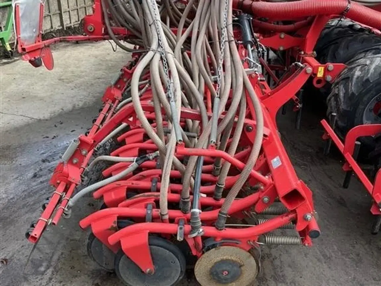 Billede 11 - Kverneland U-DRILL 6000 PLUS BUGSERET inkl frøsåudstyr