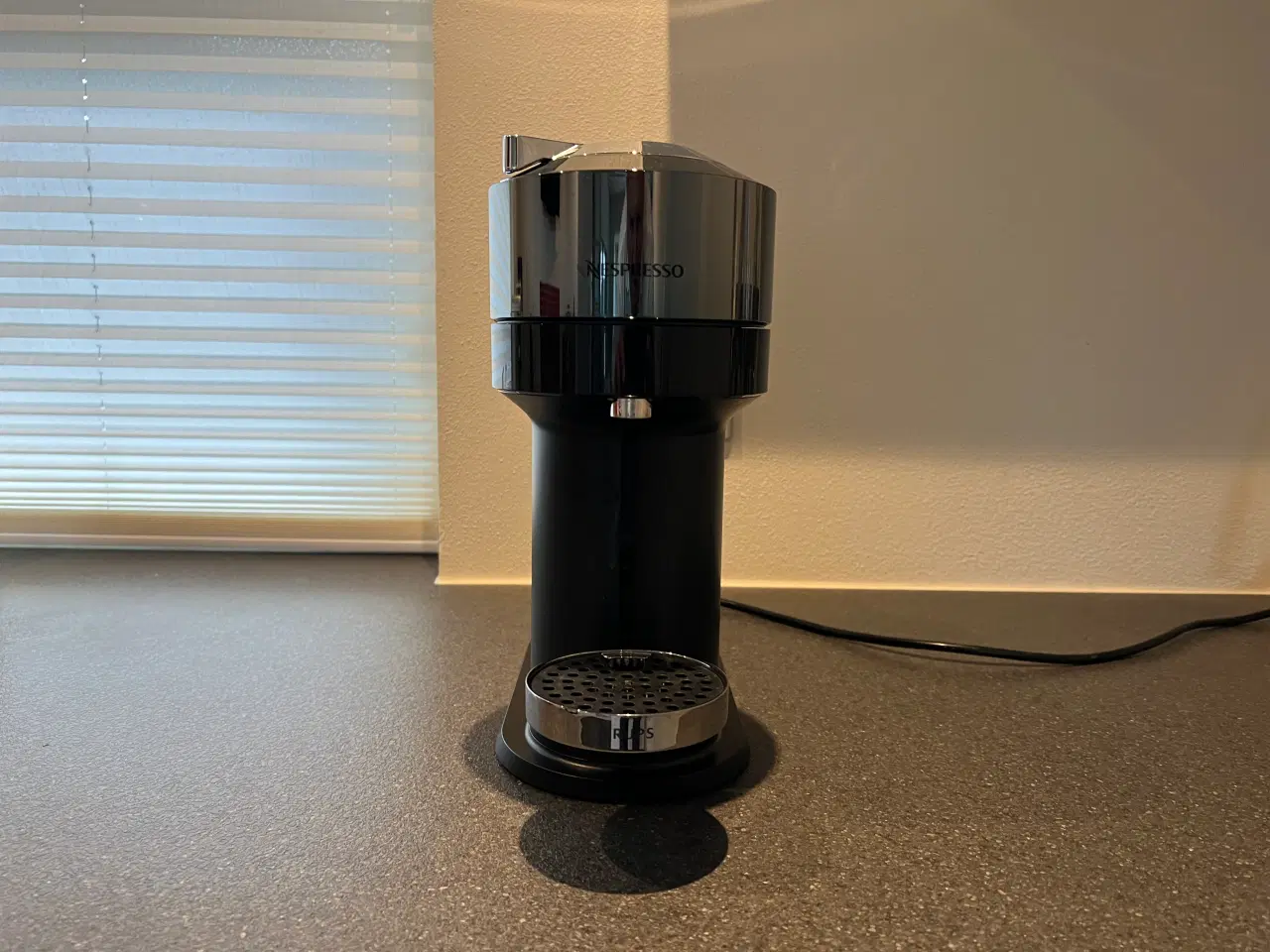 Billede 1 - Nespresso Vertuo Next kapselkaffemaskine