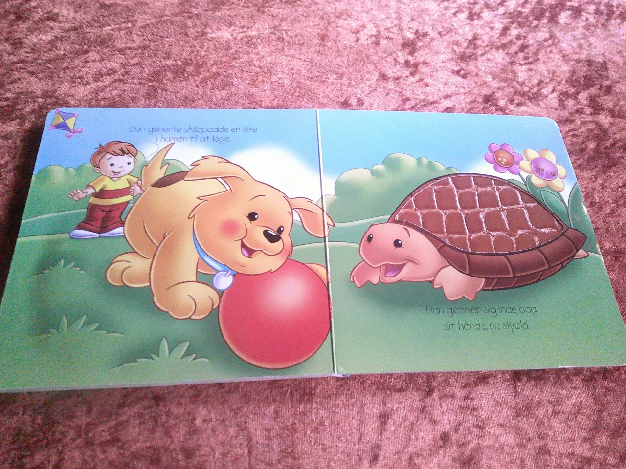 Billede 3 - Hvalpen med den røde bold, Kirsten Påbøl Hansen