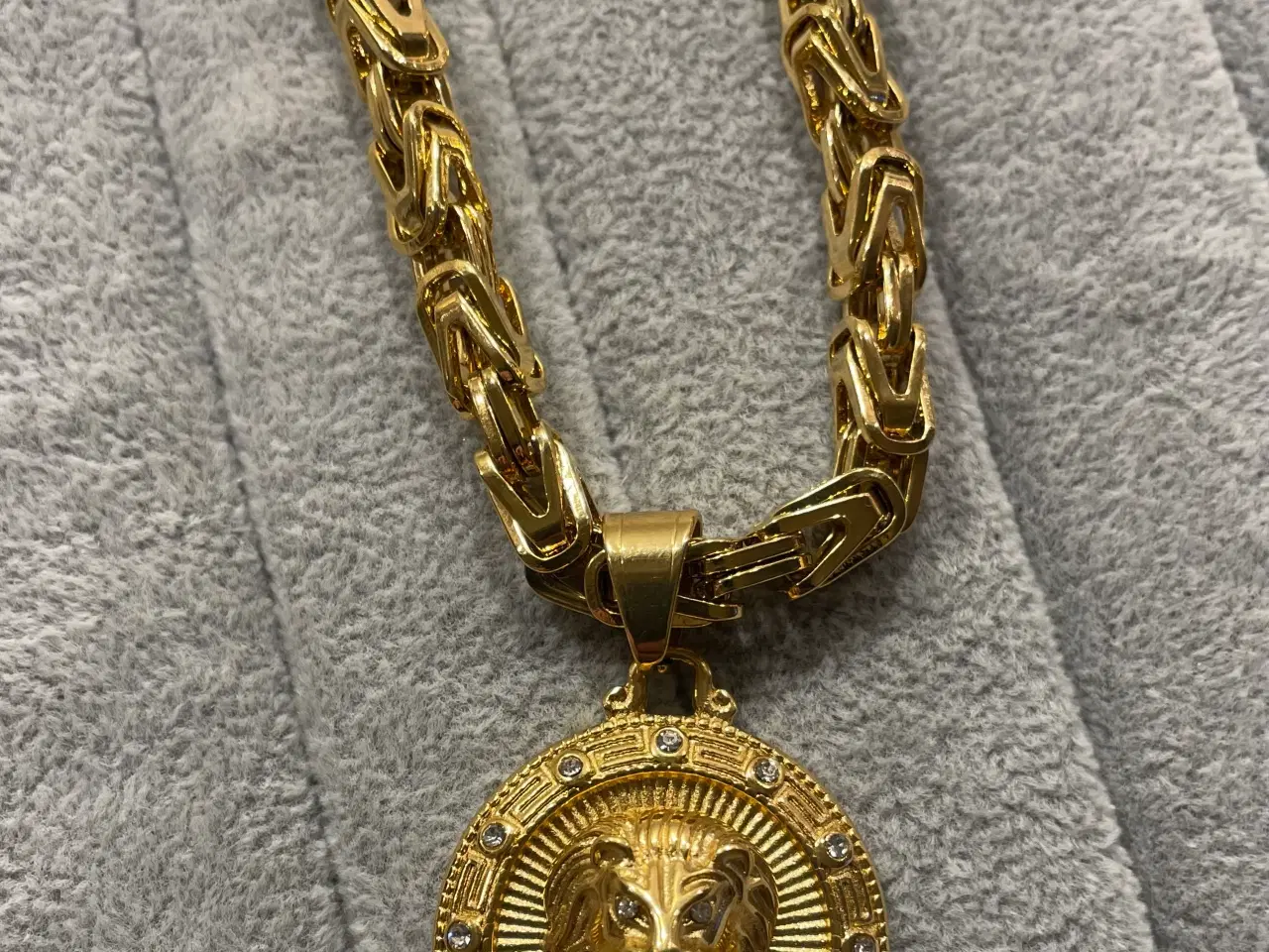 Billede 1 - 6mm goldfilled kongekæde med løve vedhæng