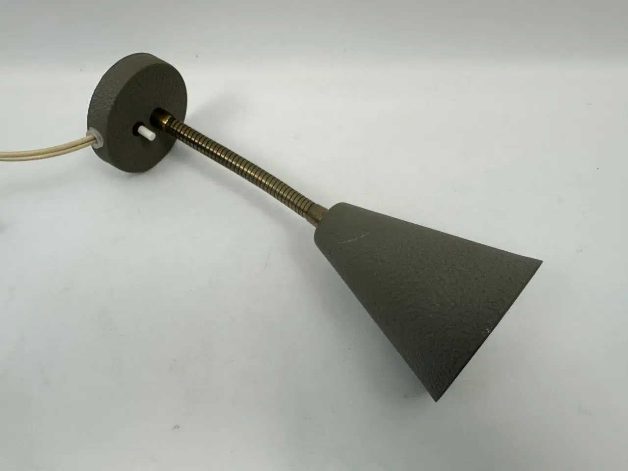 Billede 6 - Retro væglampe, grå / messing m. flex