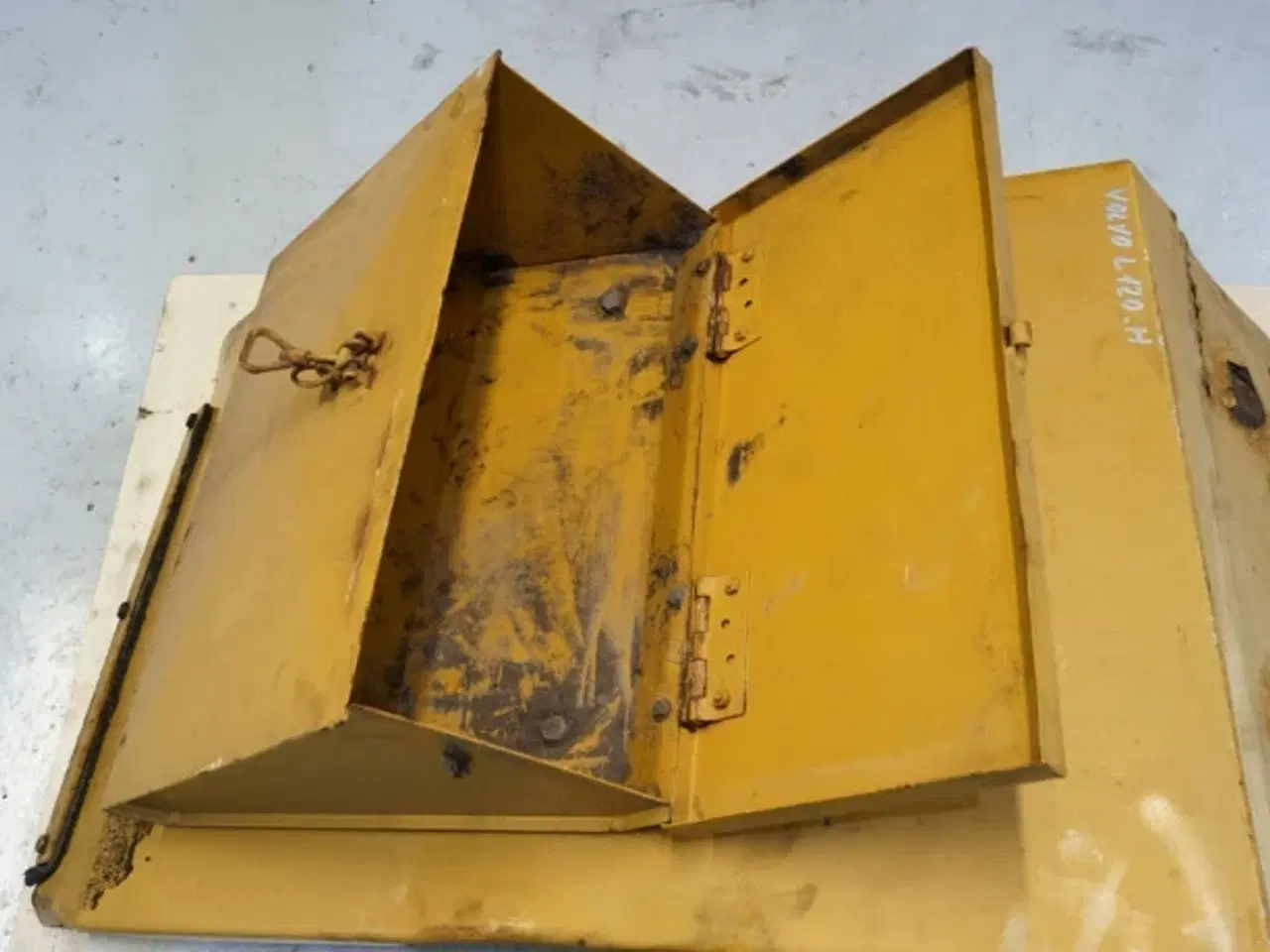 Billede 21 - Volvo L120 Forskærm R.H. VOE11019568