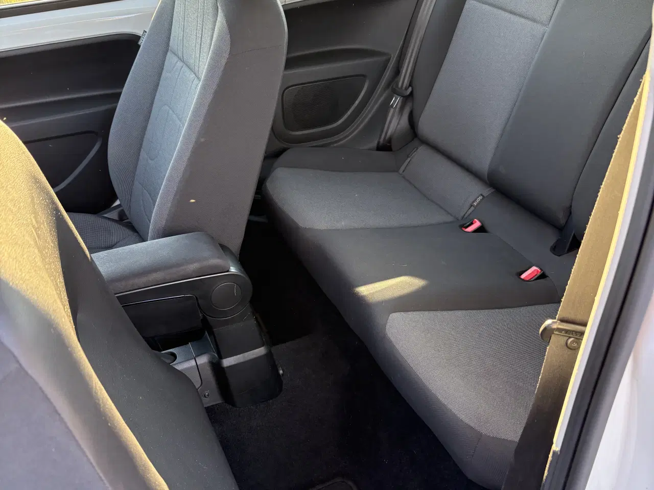 Billede 9 - VW UP - lavt kilometertal 