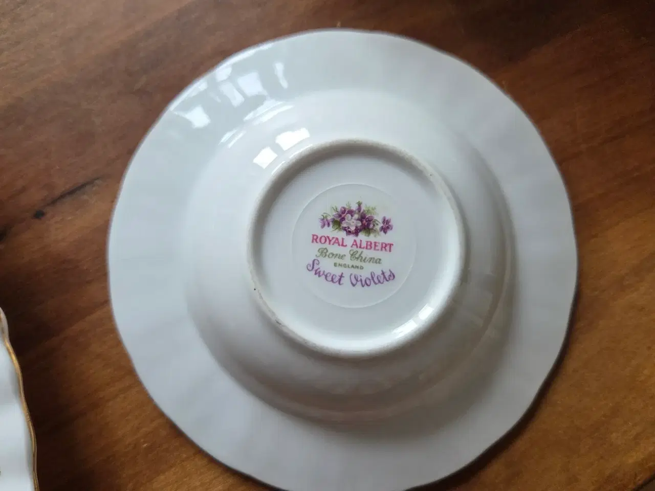 Billede 2 - Engelsk kaffestel: Royal Albert - Sweet Violets