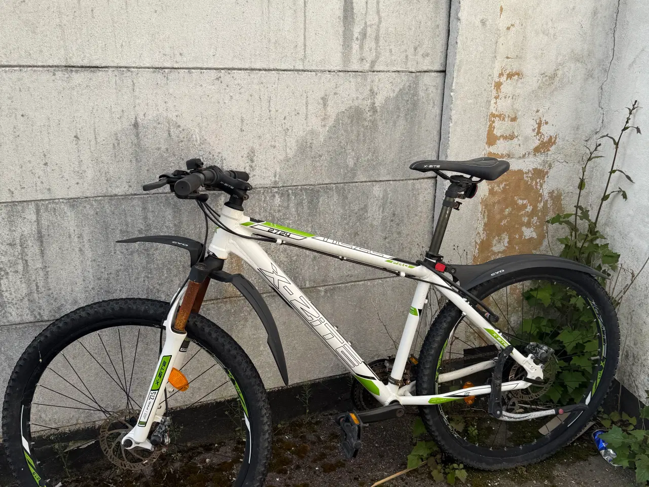 Billede 1 - Cykel i hvid, 27,5”