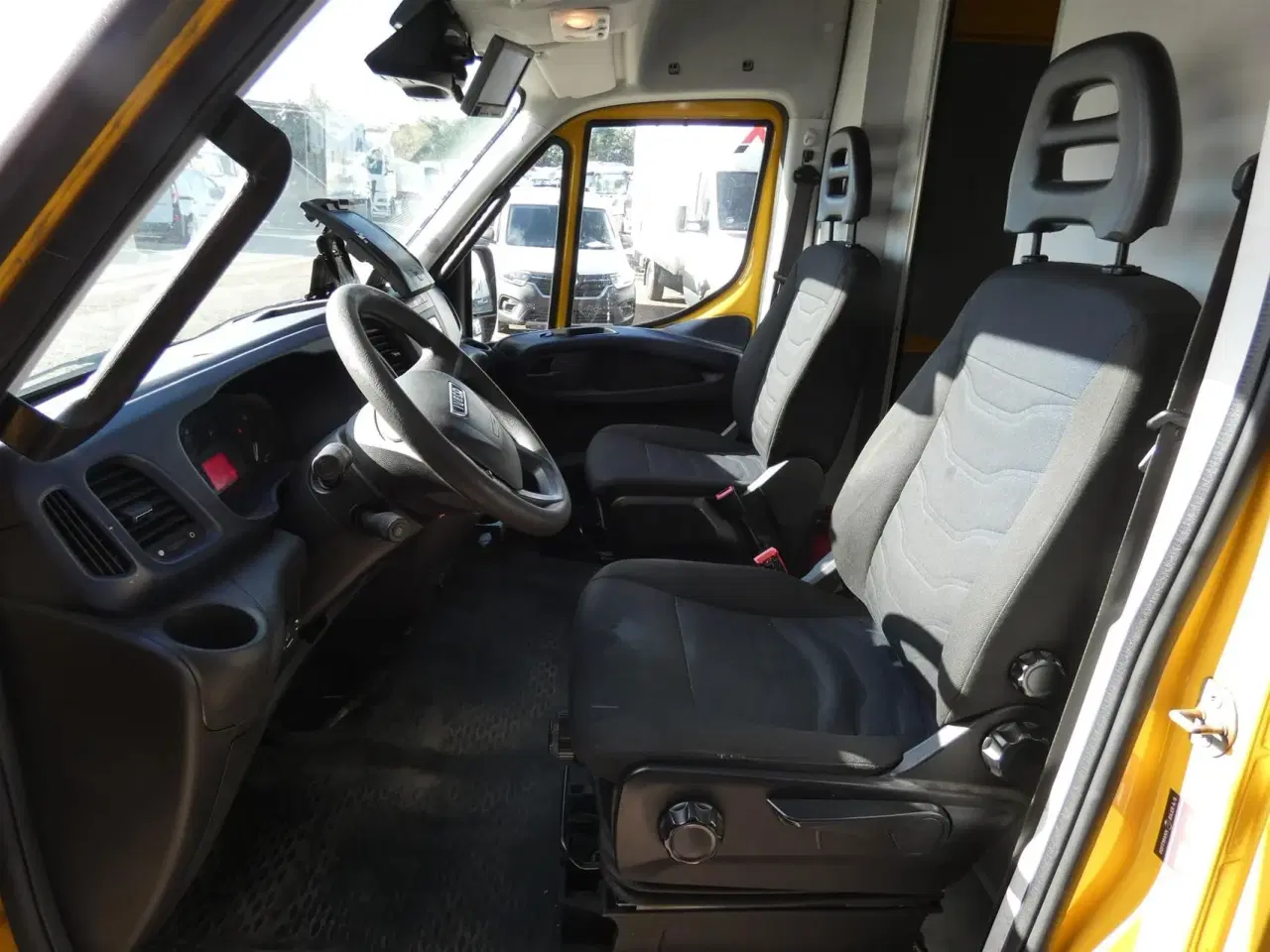 Billede 10 - Iveco Daily 35S16 16m3 2,3 D 156HK Van 8g Aut.