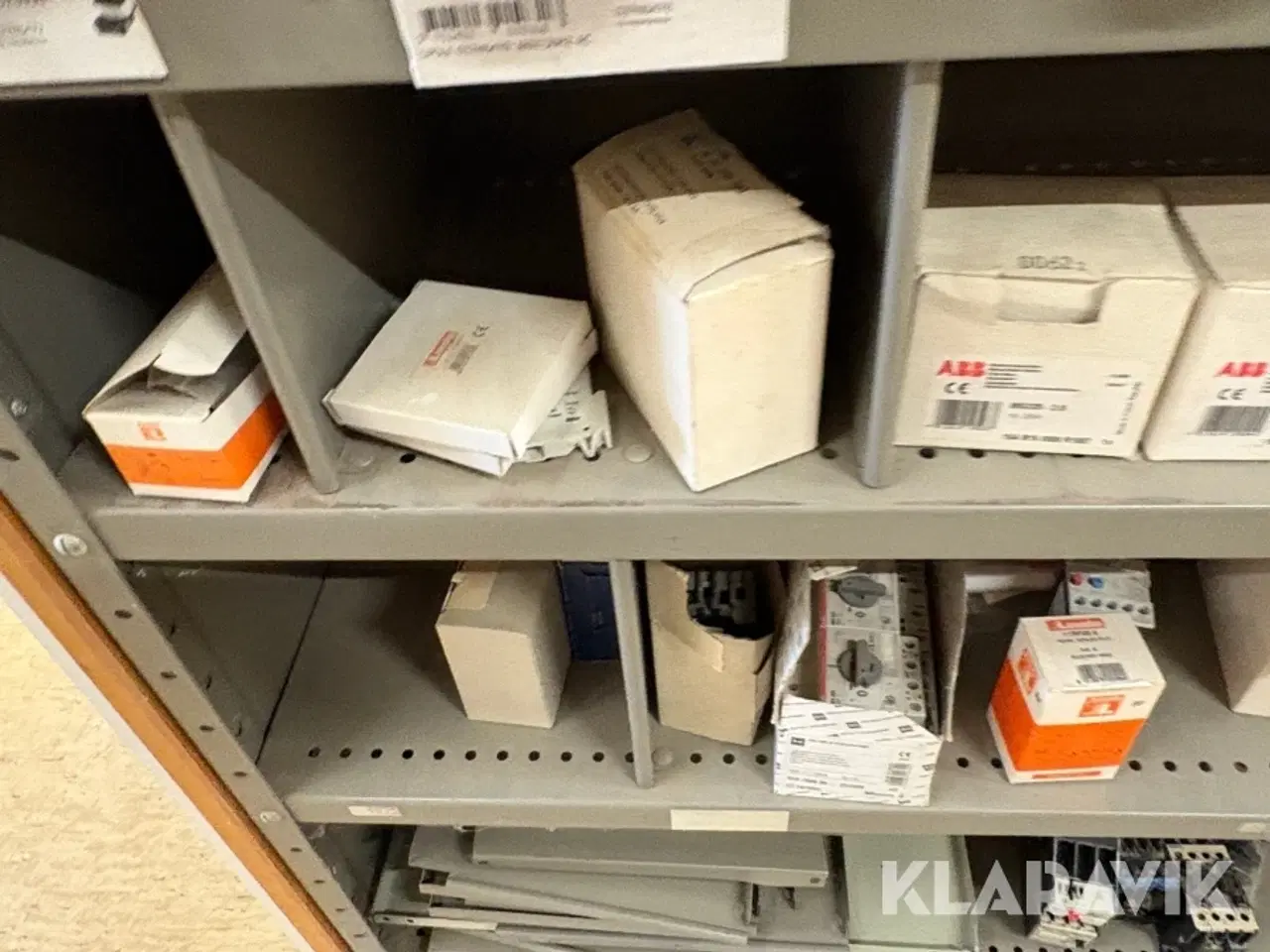 Billede 11 - Stålreoler med indhold 20 styk.