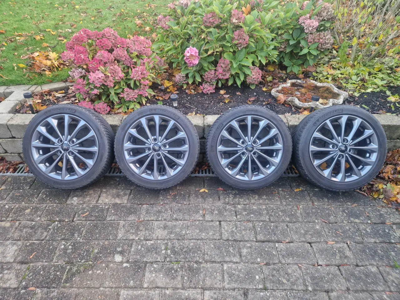 Billede 1 - Orginal ford alufælg med Michelin Alpin 5 vinterdæ