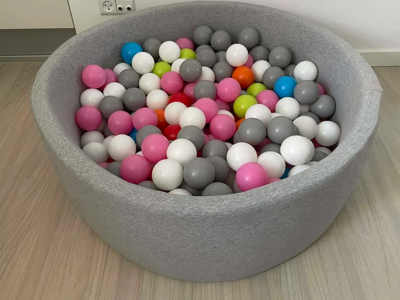 Billede 1 - Boldbassin