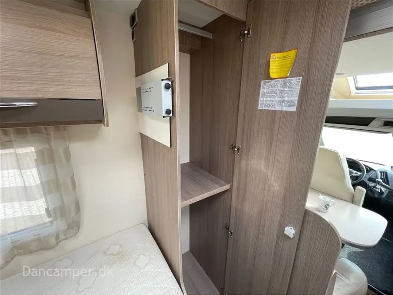 Billede 15 - 2016 - Chausson Flash 515   Anvisningsbil! Ultra kort og handy, 155 HK, 2,3 L motor, Truma monocontrol, Elcykelstativ