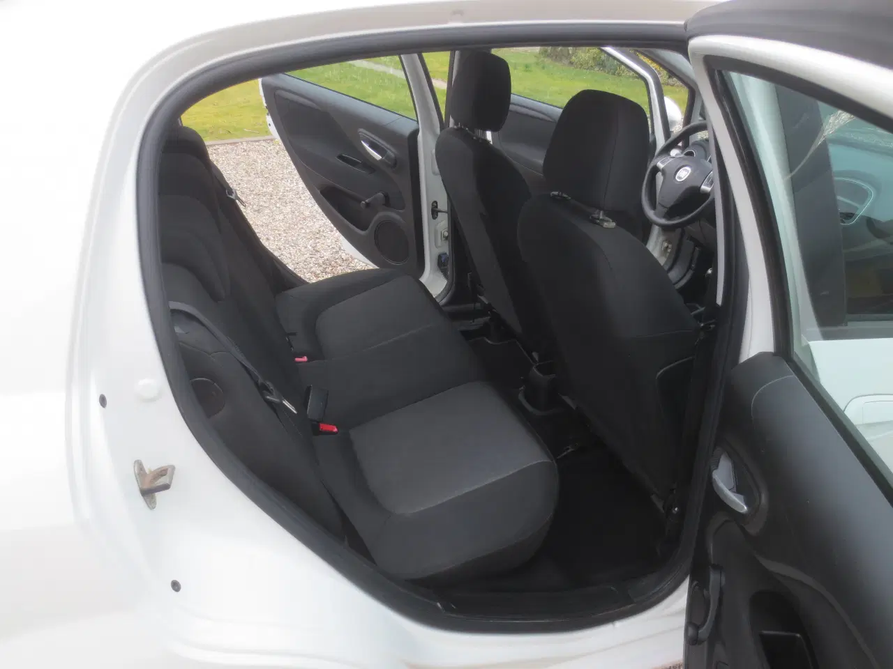 Billede 13 - Fiat Punto S7 1.3 MJD 85 Hk År 2014.