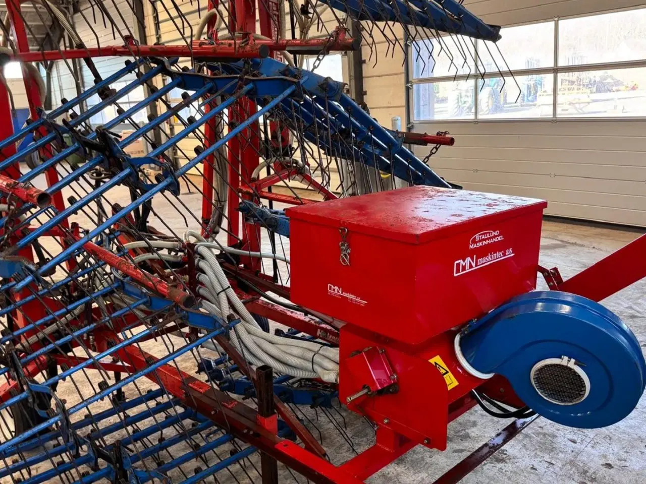 Billede 4 - Hatzenbichler 12 meter med frøudstyr