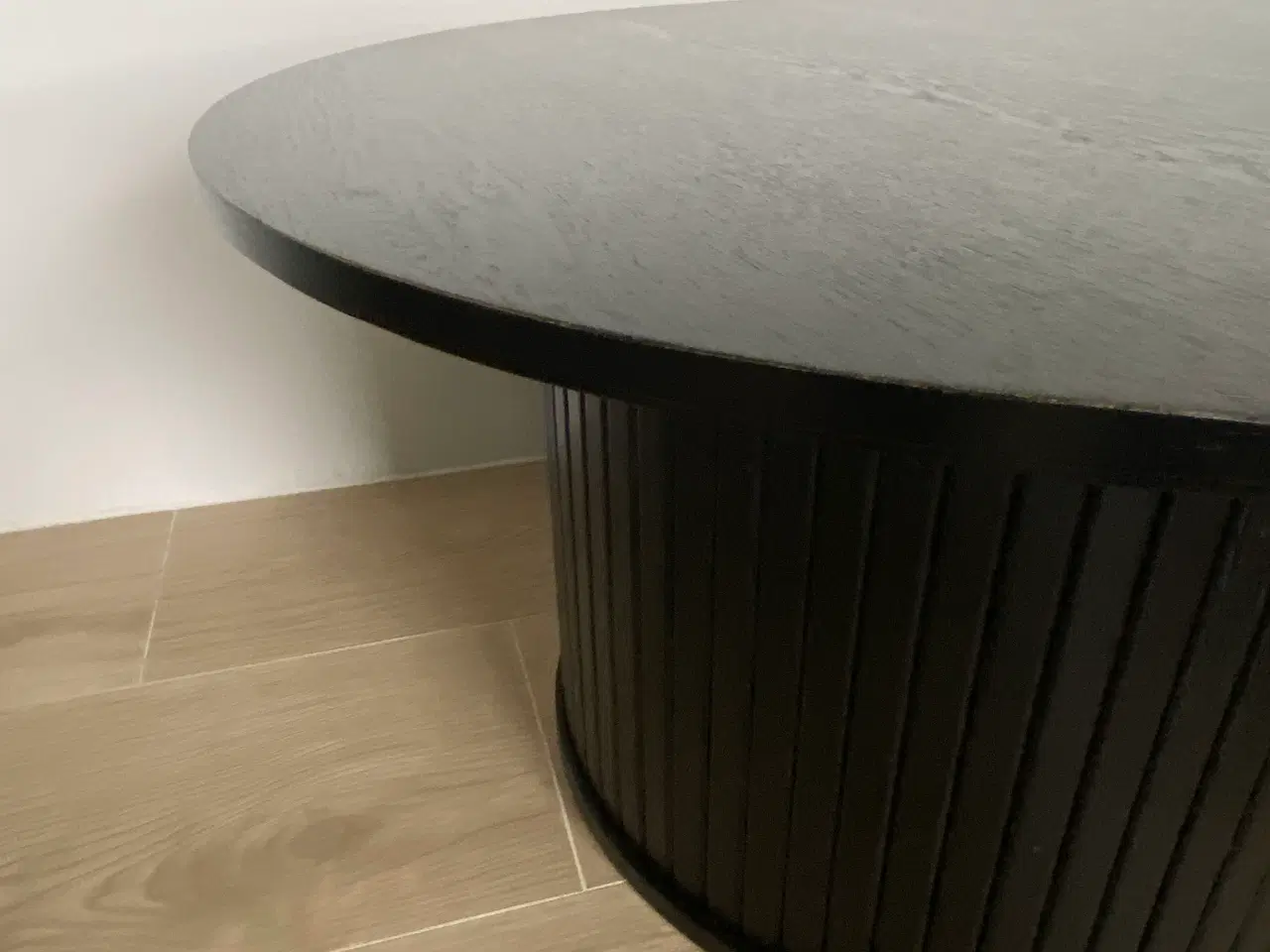 Billede 4 - Sofabord i sort eg