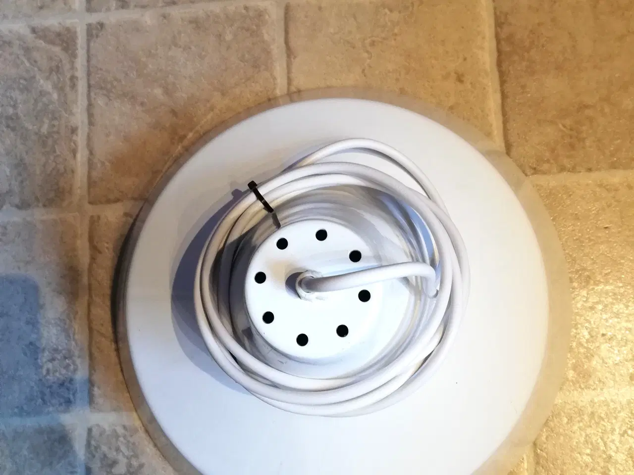 Billede 3 - Værkstedslampe hvid diameter 34 cm