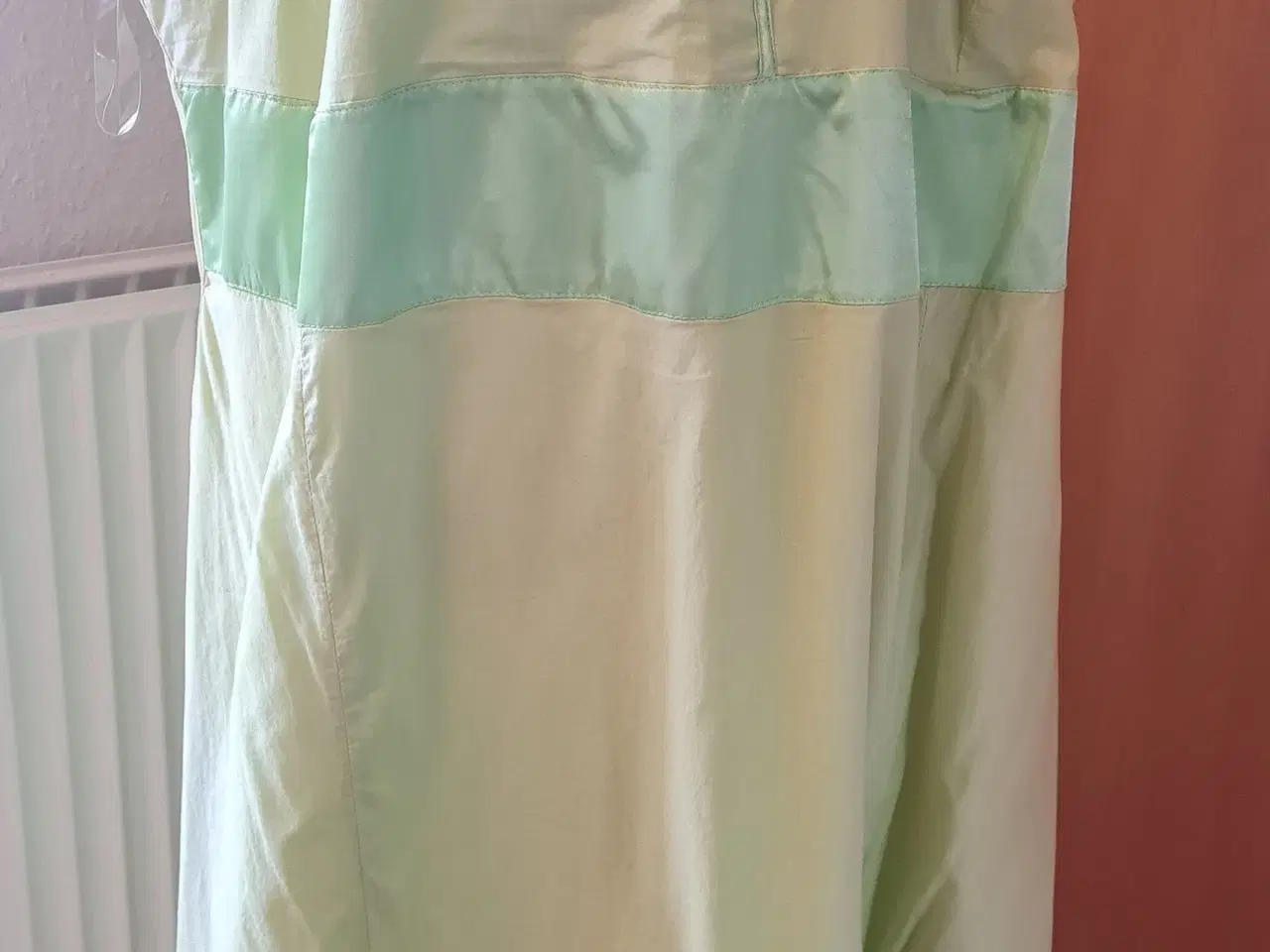 Billede 1 - Limegrøn kjole str xl 54 fra Zhenzi