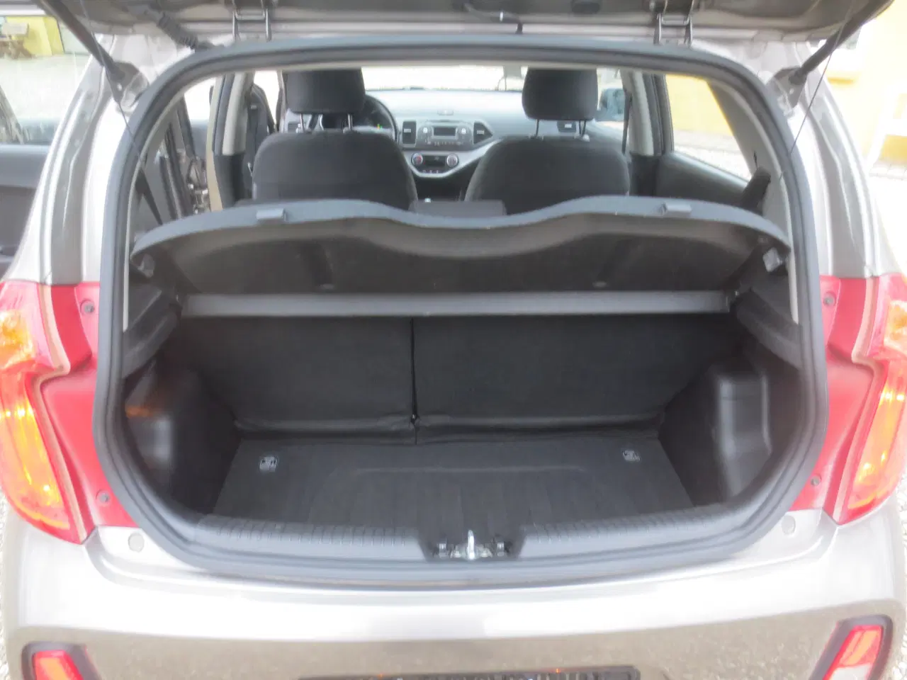 Billede 11 - Kia Picanto 1.0 i Årg 2015. Nysynet.