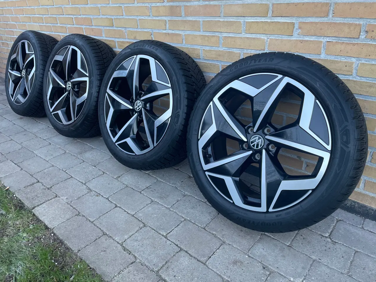 Billede 1 - 19” originale VW ID3 vinterhjul 