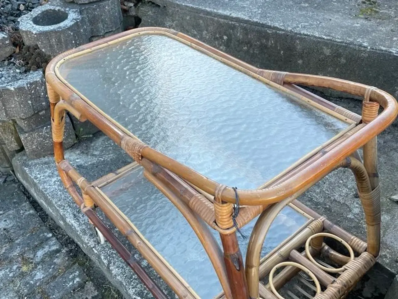 Billede 3 - Eksklusivt Vintage Barbord i Mørk Bambus & Råglas