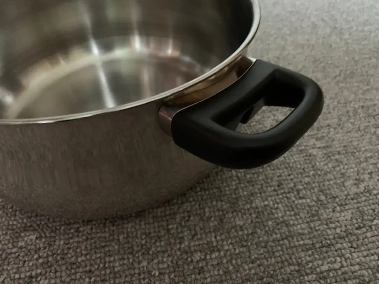 Billede 8 - Gryde i rustfrit stål med glaslåg - stor 