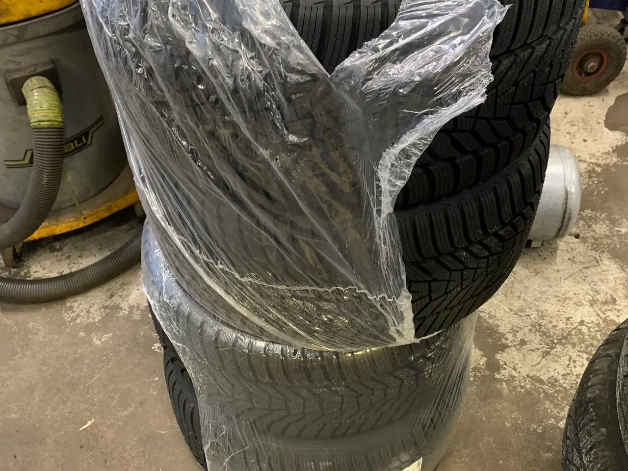 Billede 1 - Helt nye Hankook vinterdæk 255/35/18