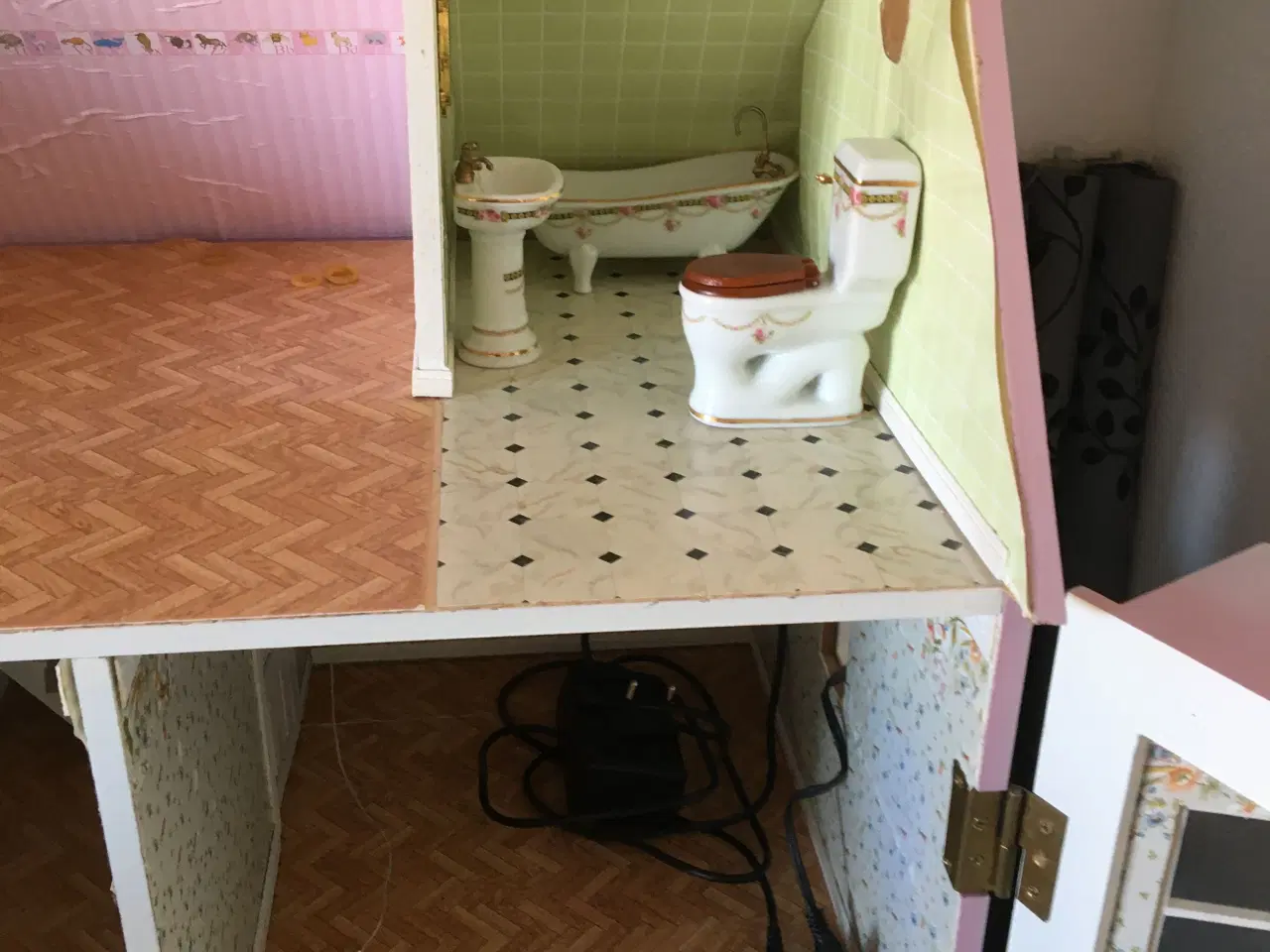 Billede 7 - Dukkehus 