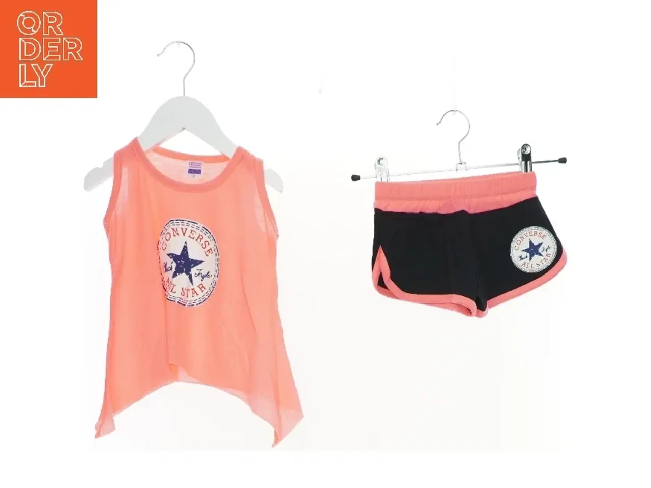 Billede 1 - Sæt (2 stk.) fra Converse (str. 92 cm)