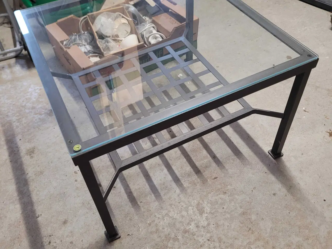 Billede 1 - Stål bord med glasplade