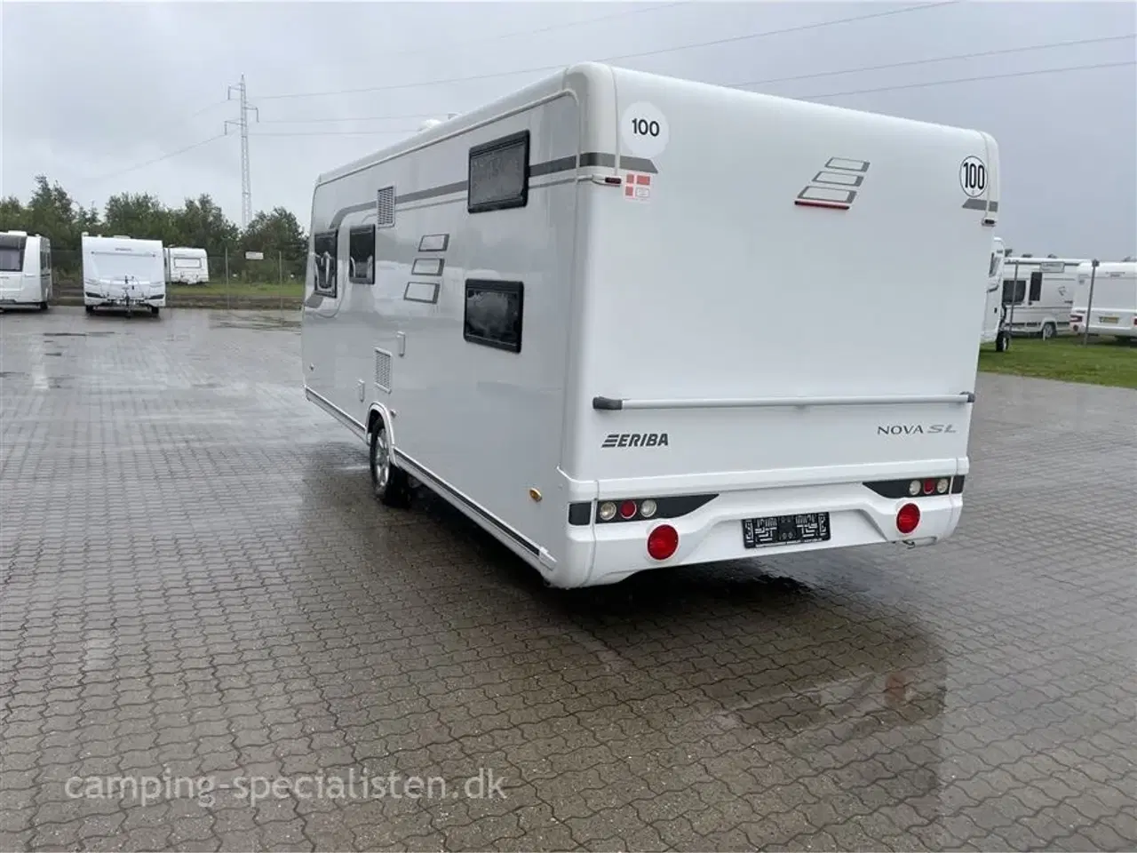 Billede 3 - 2015 - Hymer Nova SL 595   Hymer Eriba Nova SL 595 2015 m. Alde centralvarme - Se den nu hos Camping-Specialisten.dk