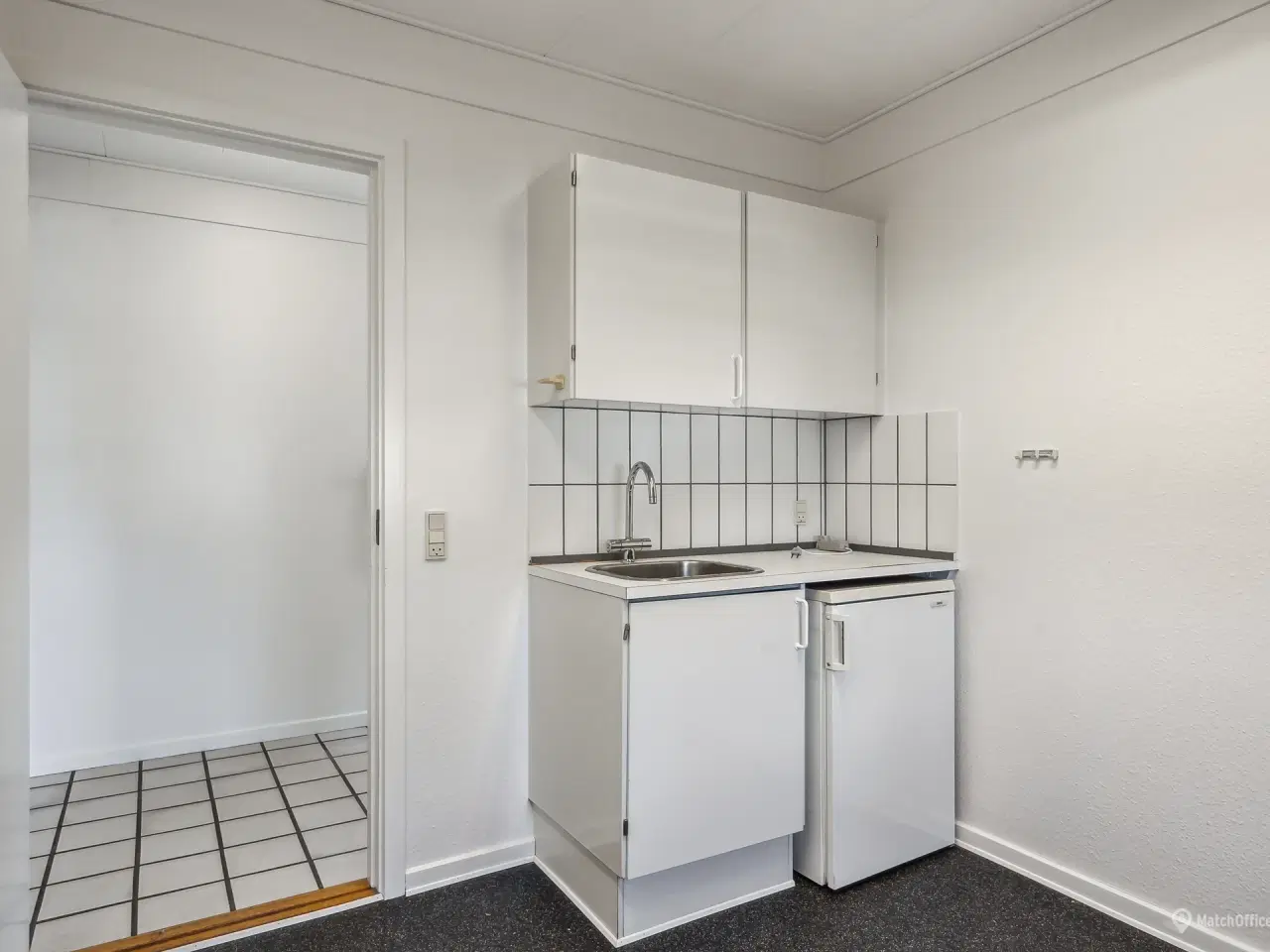 Billede 9 - Lager/produktion ved E45