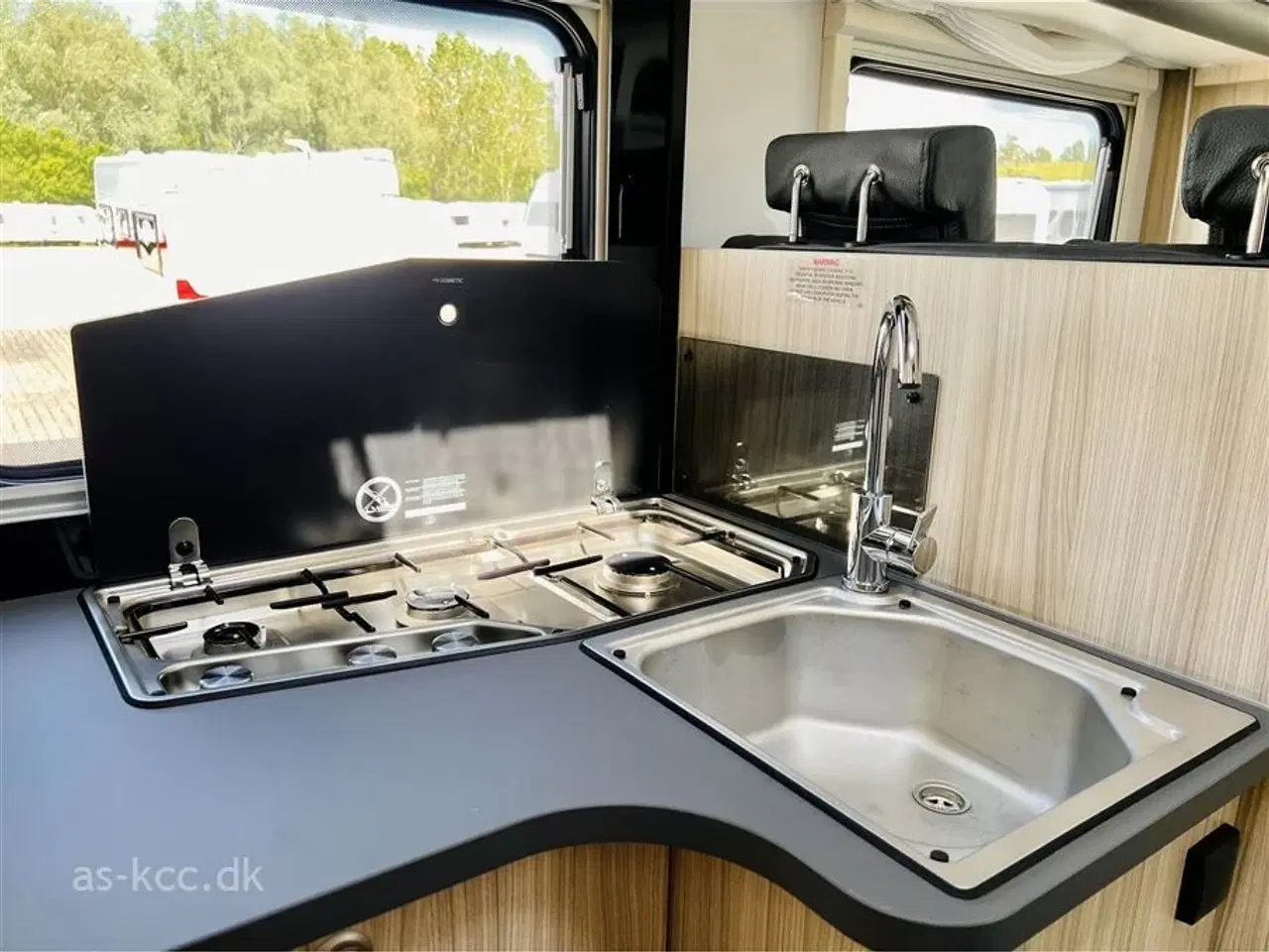 Billede 11 - 2024 - Sun Living S 75 SC   Ny Sun Living S 75 SC automat gear og fritstående dobbelt seng.